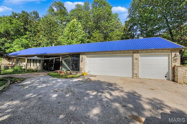 135 Wood Valley Trail, Pacific, MO 63069