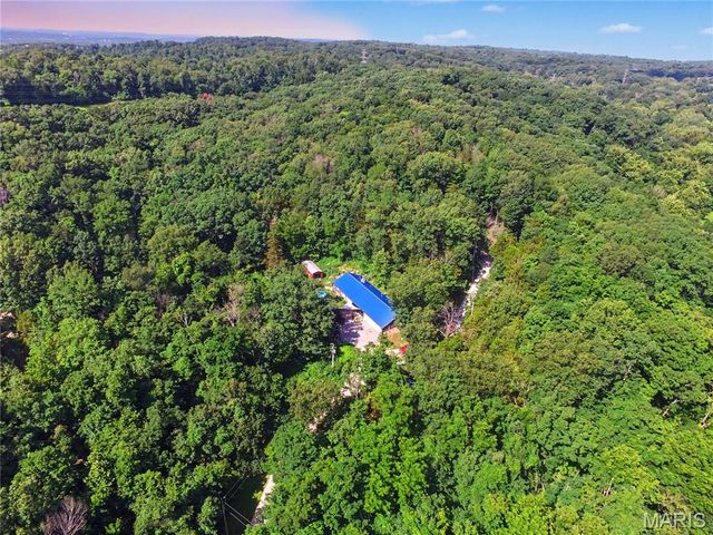 135 Wood Valley Trail, Pacific, MO 63069