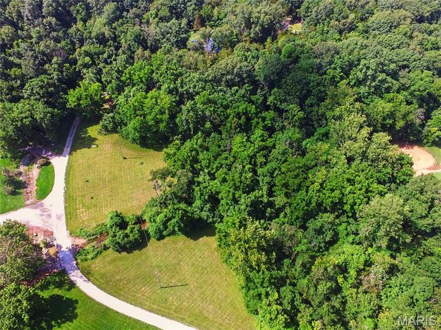 135 Wood Valley Trail, Pacific, MO 63069