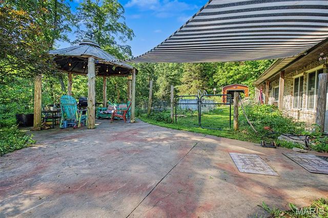 135 Wood Valley Trail, Pacific, MO 63069