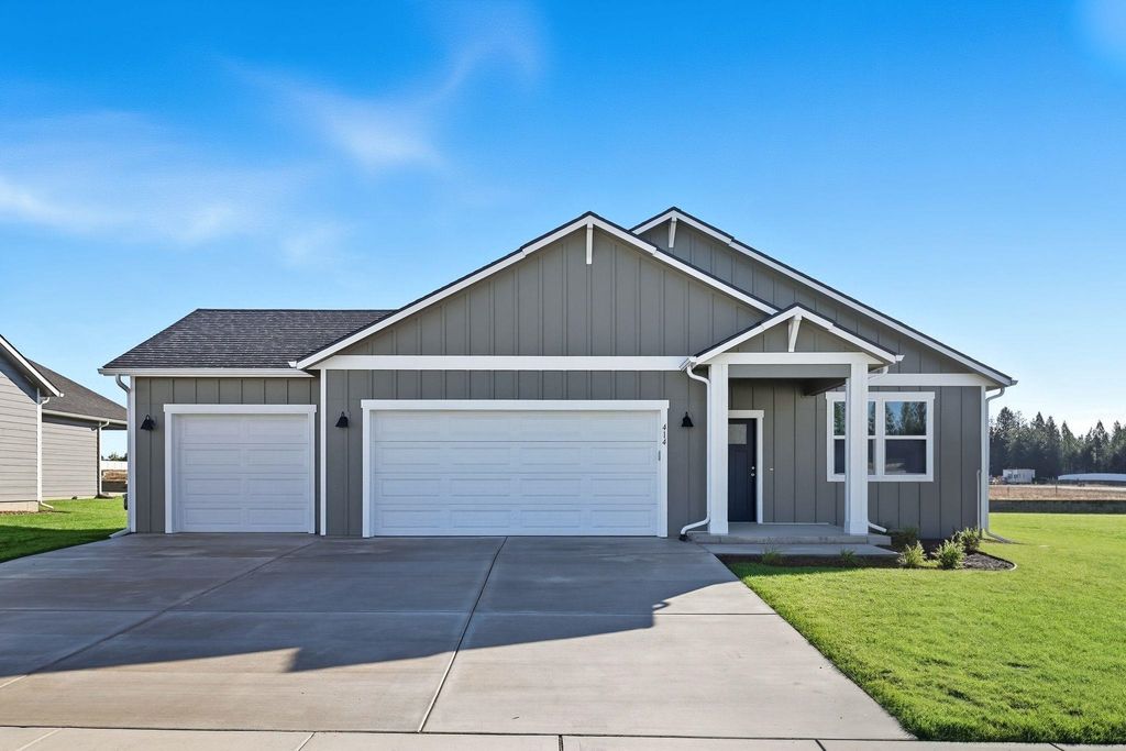 414 N WASHINGTON Ave, Deer Park, WA 99006
