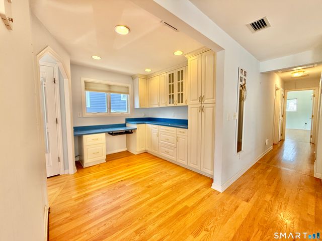20 Westland Avenue, Milford, CT 06460