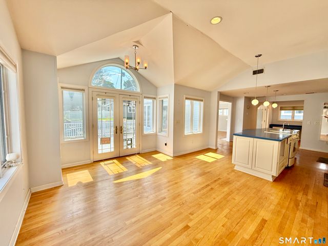20 Westland Avenue, Milford, CT 06460