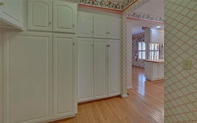 1261 Enota Avenue NE, Gainesville, GA 30501