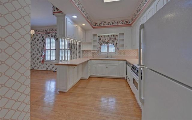 1261 Enota Avenue NE, Gainesville, GA 30501