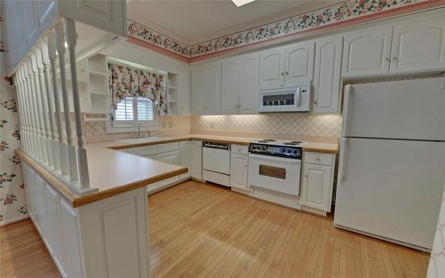 1261 Enota Avenue NE, Gainesville, GA 30501
