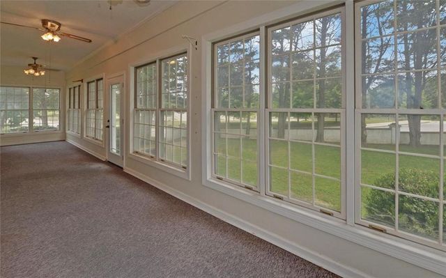1261 Enota Avenue NE, Gainesville, GA 30501