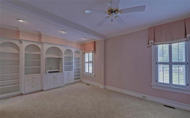 1261 Enota Avenue NE, Gainesville, GA 30501
