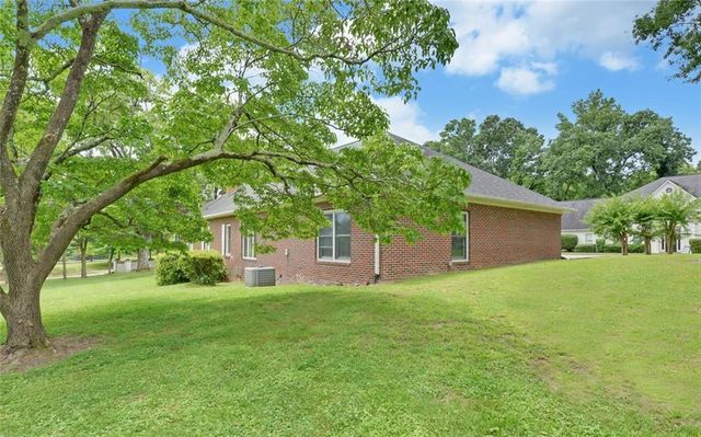 1261 Enota Avenue NE, Gainesville, GA 30501