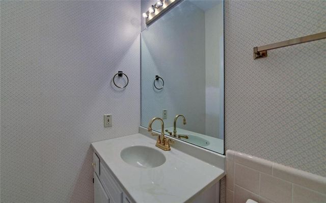 1261 Enota Avenue NE, Gainesville, GA 30501
