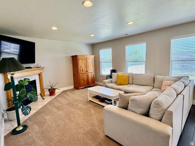 831 W PAGES LN, West Bountiful, UT 84087