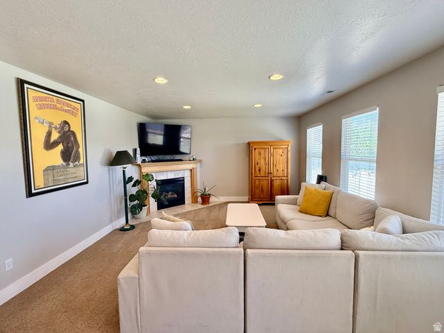 831 W PAGES LN, West Bountiful, UT 84087