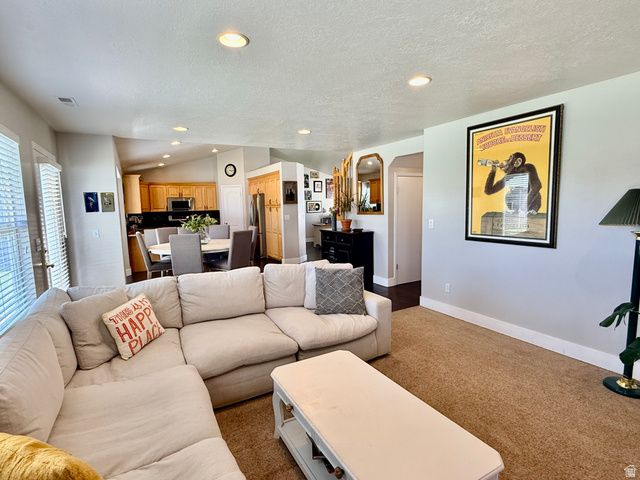 831 W PAGES LN, West Bountiful, UT 84087