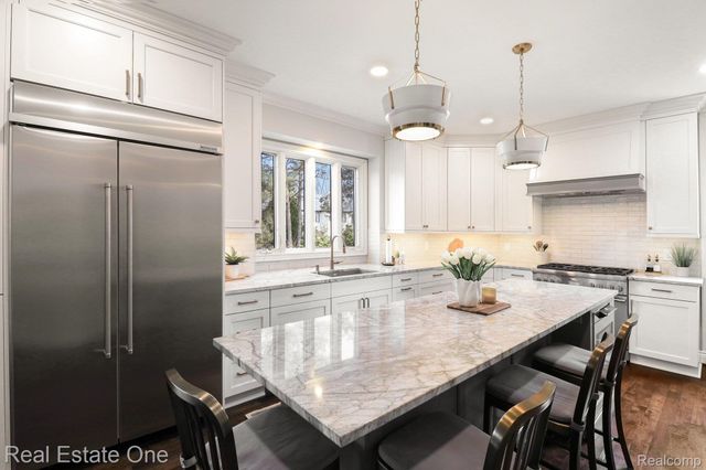 960 Hill Hollow Lane, Milford Charter Township, MI 48381