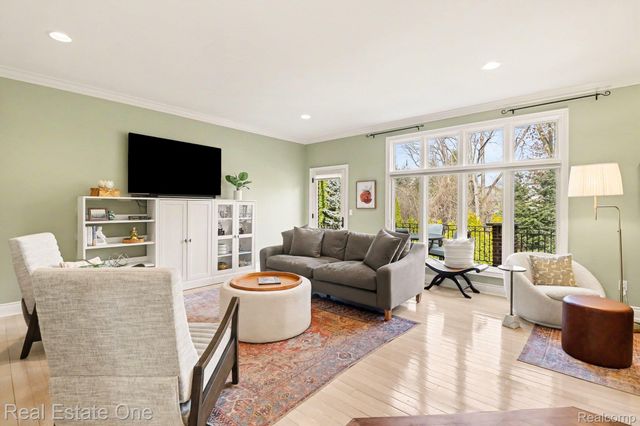 960 Hill Hollow Lane, Milford Charter Township, MI 48381