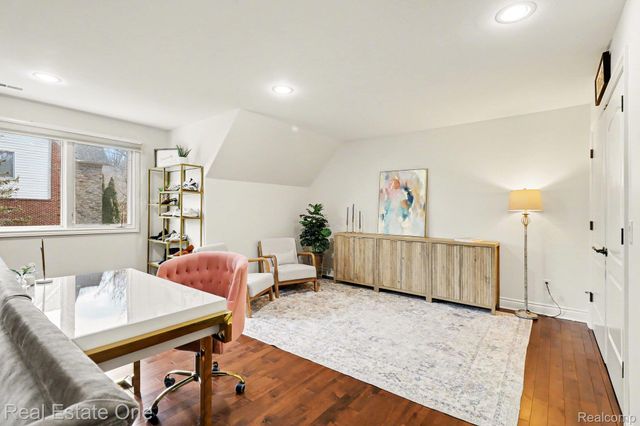 960 Hill Hollow Lane, Milford Charter Township, MI 48381