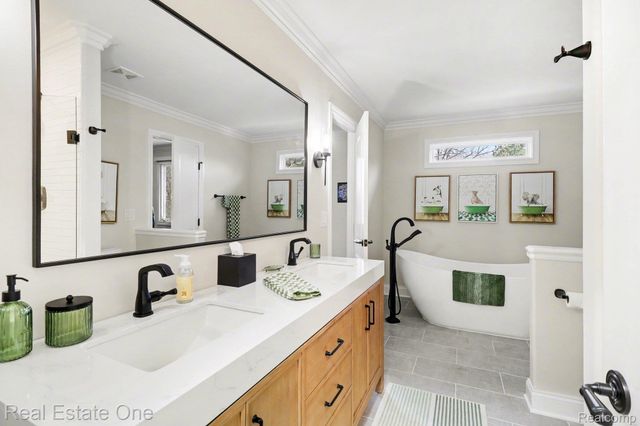 960 Hill Hollow Lane, Milford Charter Township, MI 48381