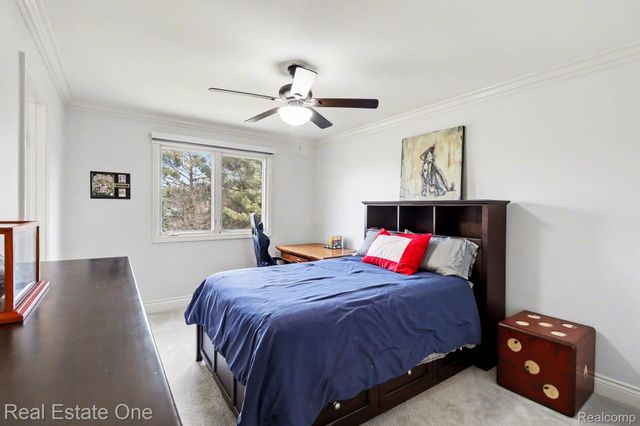 960 Hill Hollow Lane, Milford Charter Township, MI 48381