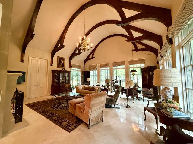 935 Brookridge Drive, Camden, AR 71701