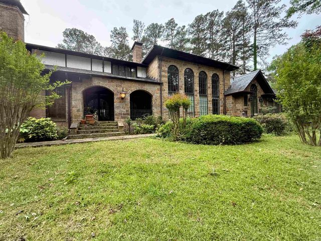 935 Brookridge Drive, Camden, AR 71701
