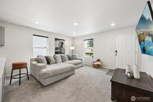 4369 SE Woodford Court, Port Orchard, WA 98366