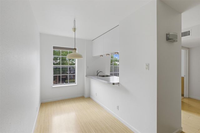 300 Crockett ST 315, Austin, TX 78704