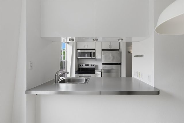 300 Crockett ST 315, Austin, TX 78704