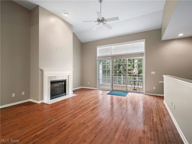 20 Somerset Drive, Rocky River, OH 44116