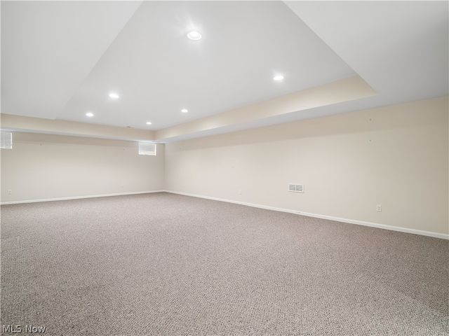 20 Somerset Drive, Rocky River, OH 44116