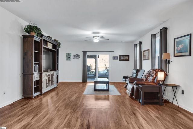 2 Nimitz Street, Greenville, SC 29609