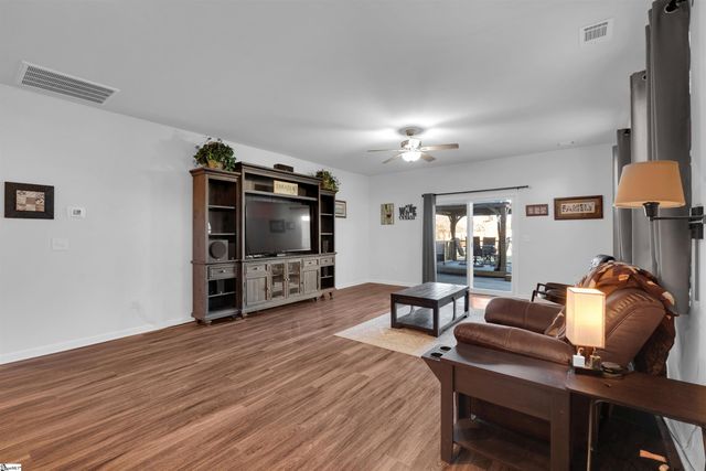 2 Nimitz Street, Greenville, SC 29609