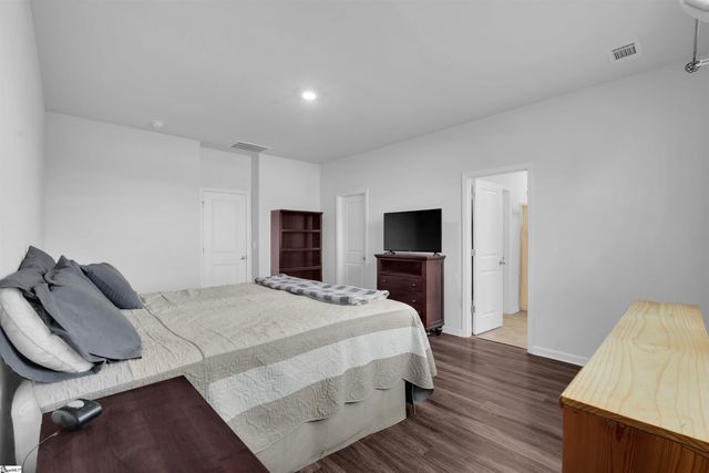 2 Nimitz Street, Greenville, SC 29609