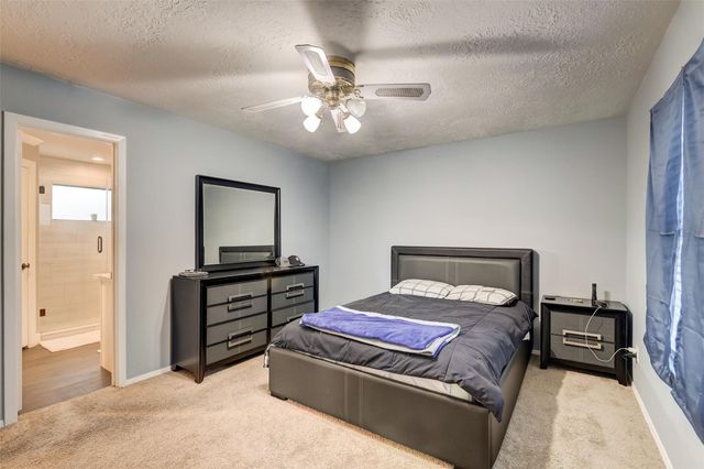 9910 Willmont Road, La Porte, TX 77571