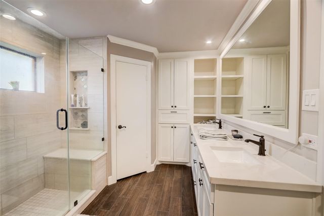9910 Willmont Road, La Porte, TX 77571