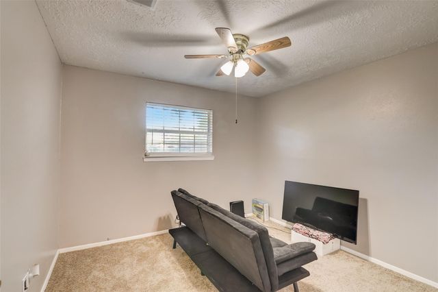 9910 Willmont Road, La Porte, TX 77571