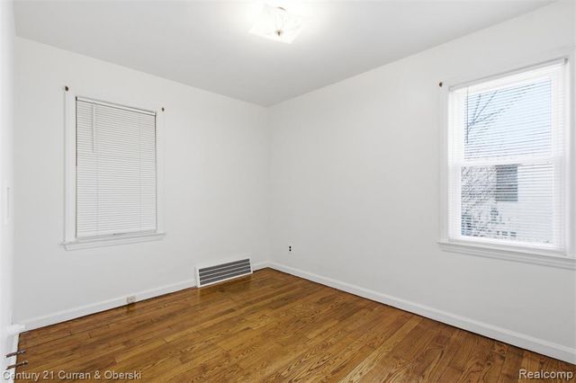 2729 Thomas Avenue, Berkley, MI 48072