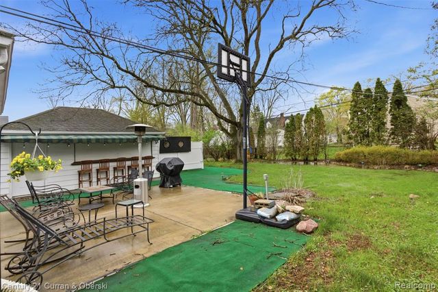 2729 Thomas Avenue, Berkley, MI 48072