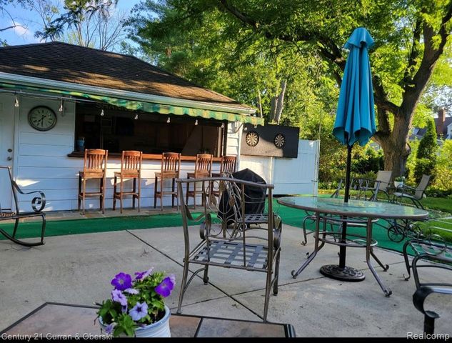 2729 Thomas Avenue, Berkley, MI 48072