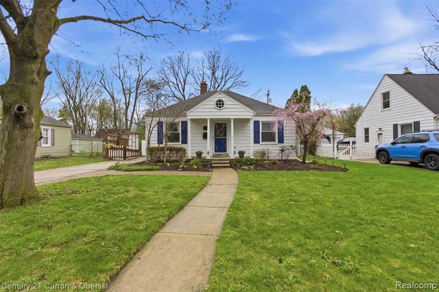 2729 Thomas Avenue, Berkley, MI 48072