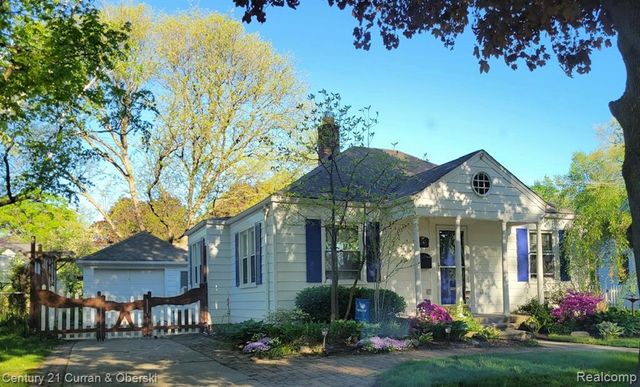 2729 Thomas Avenue, Berkley, MI 48072