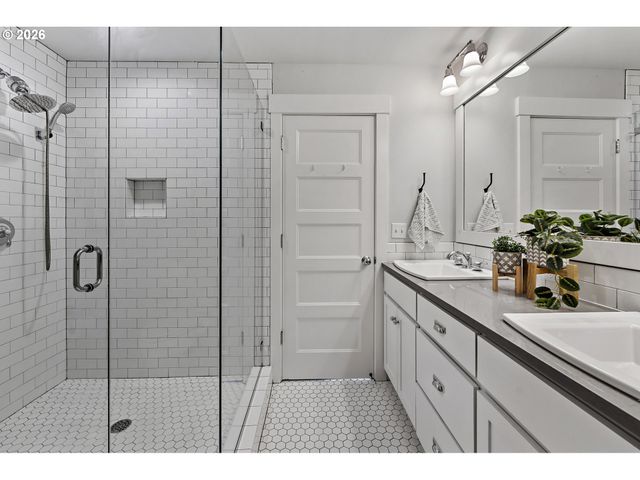 5437 Ne 37TH Ave, Portland, OR 97211