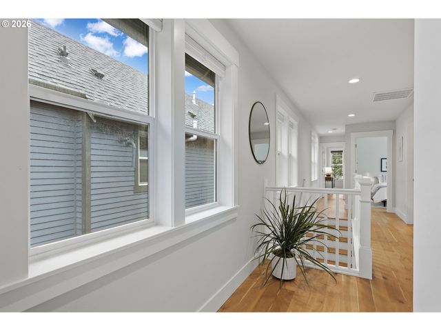 5437 Ne 37TH Ave, Portland, OR 97211