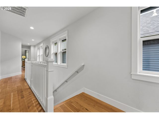 5437 Ne 37TH Ave, Portland, OR 97211