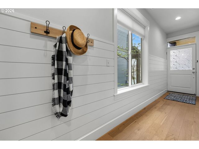 5437 Ne 37TH Ave, Portland, OR 97211