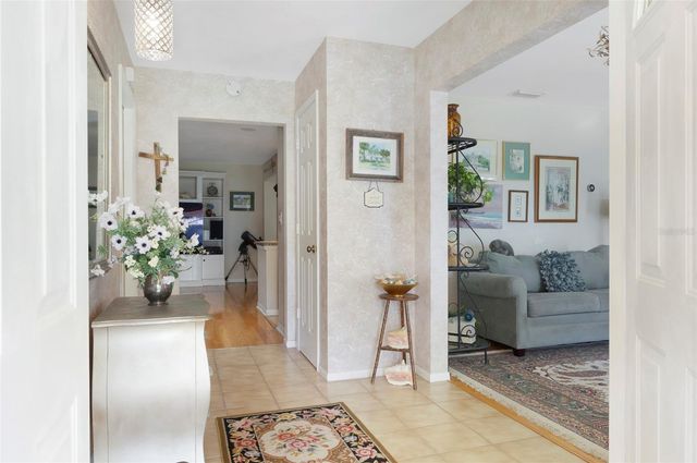 1845 72ND AVENUE NE, St Petersburg, FL 33702