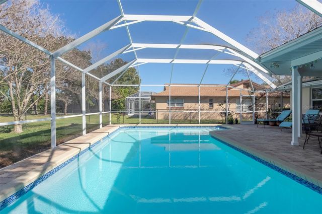 1845 72ND AVENUE NE, St Petersburg, FL 33702