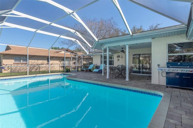 1845 72ND AVENUE NE, St Petersburg, FL 33702