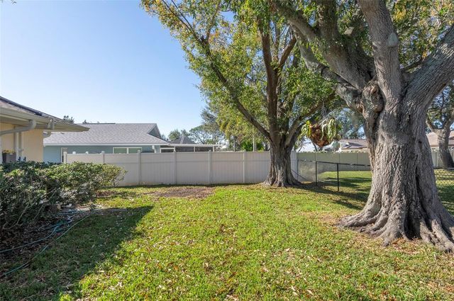 1845 72ND AVENUE NE, St Petersburg, FL 33702