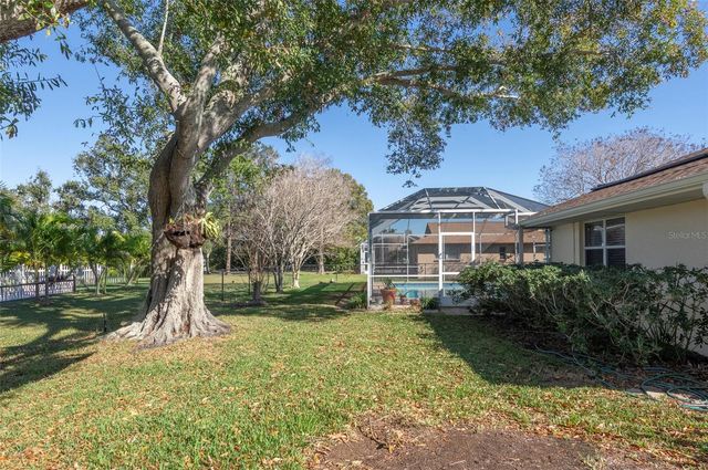 1845 72ND AVENUE NE, St Petersburg, FL 33702