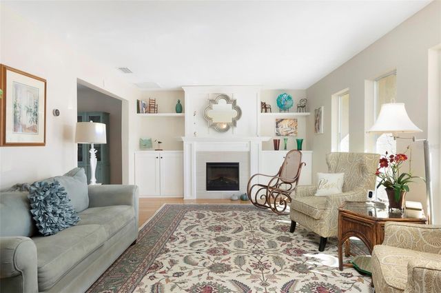 1845 72ND AVENUE NE, St Petersburg, FL 33702